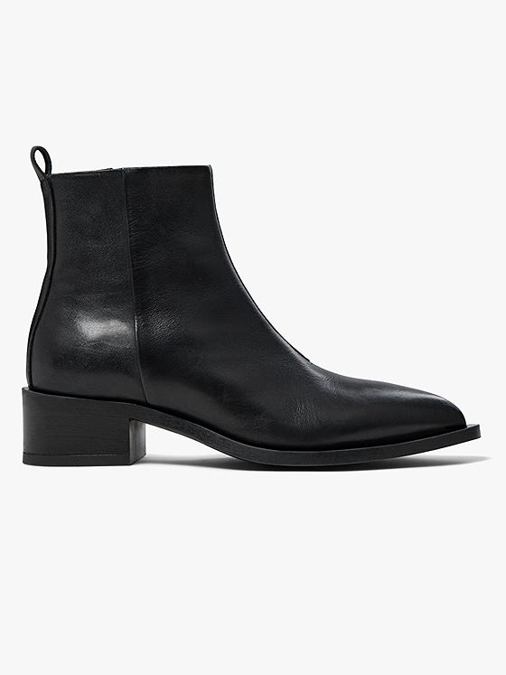 Pavement Elva Black 020