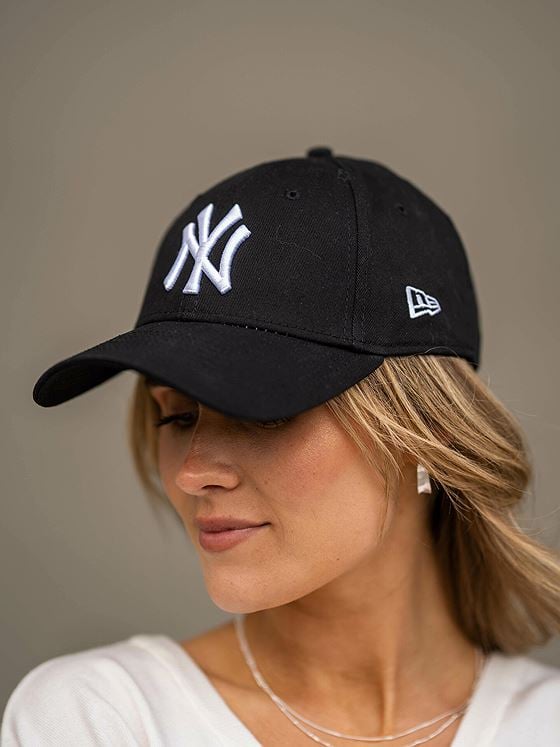 New Era 9FORTY Womens League Essential Sort