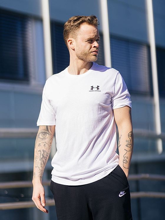 Under Armour Sportstyle Left Chest Short Sleeve White / Black